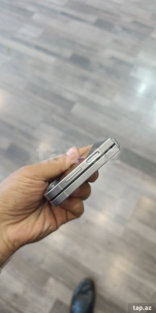 Samsung Galaxy Z Flip 6 Silver Shadow 256GB/12GB (10)