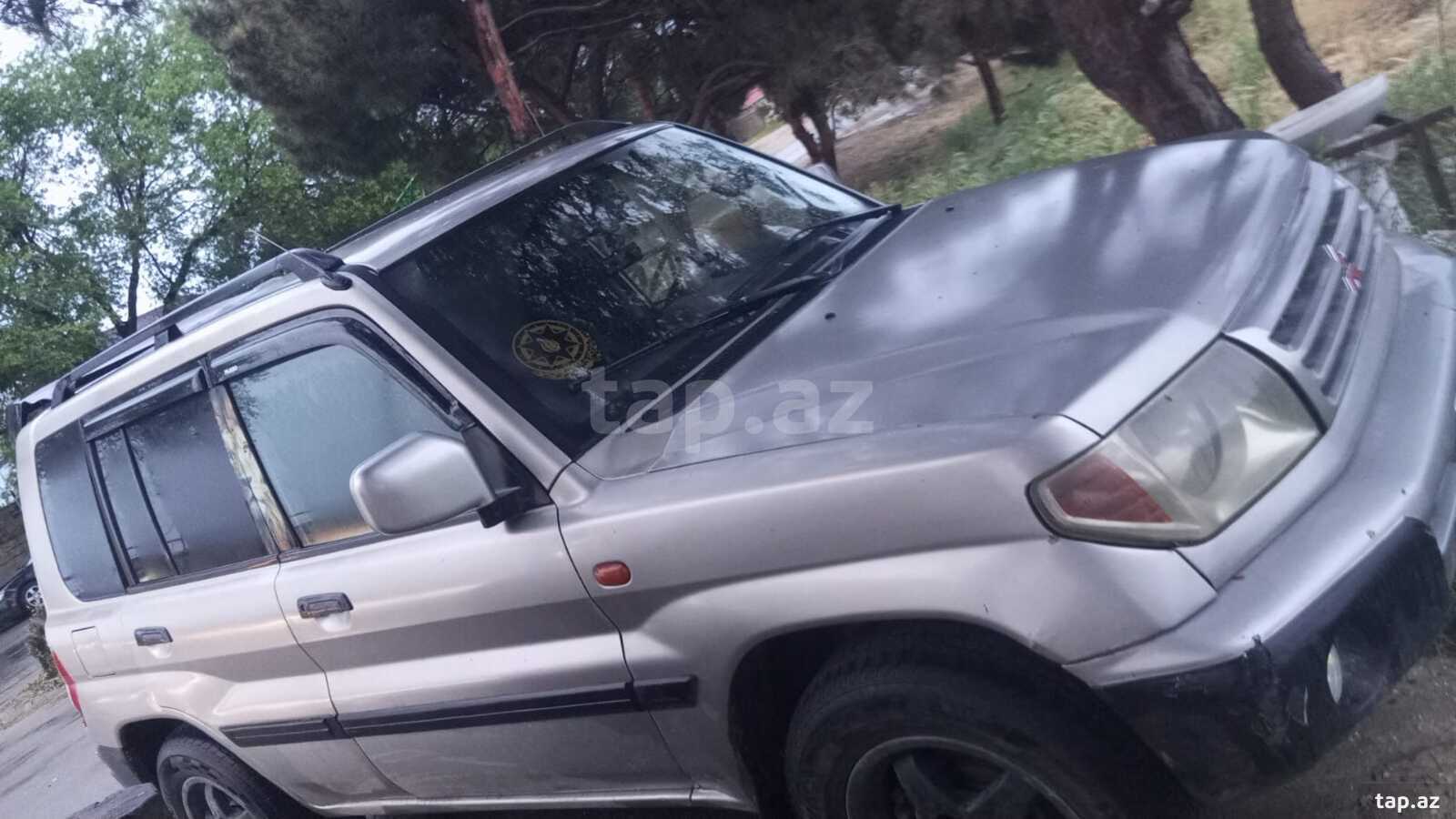 Mitsubishi Pajero io, 2000 il (2)