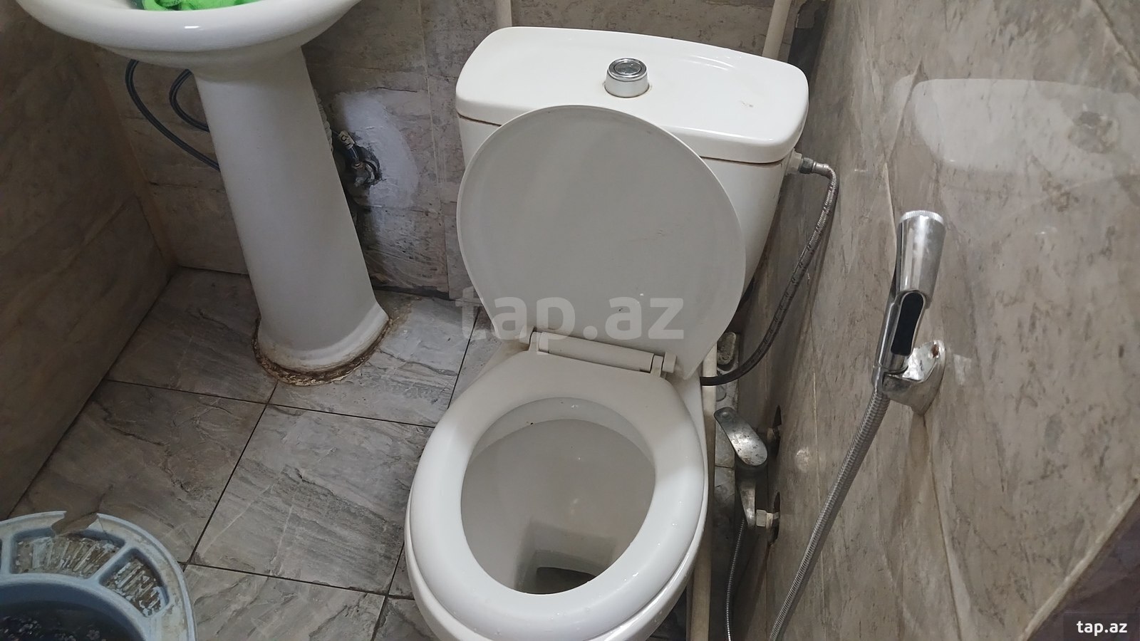 Həyət evi kirayə verilir, 2-ci Alatava qəs. (7)