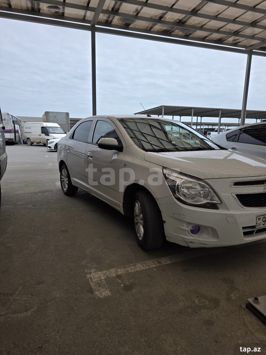 Chevrolet Cobalt, 2024 il (4)