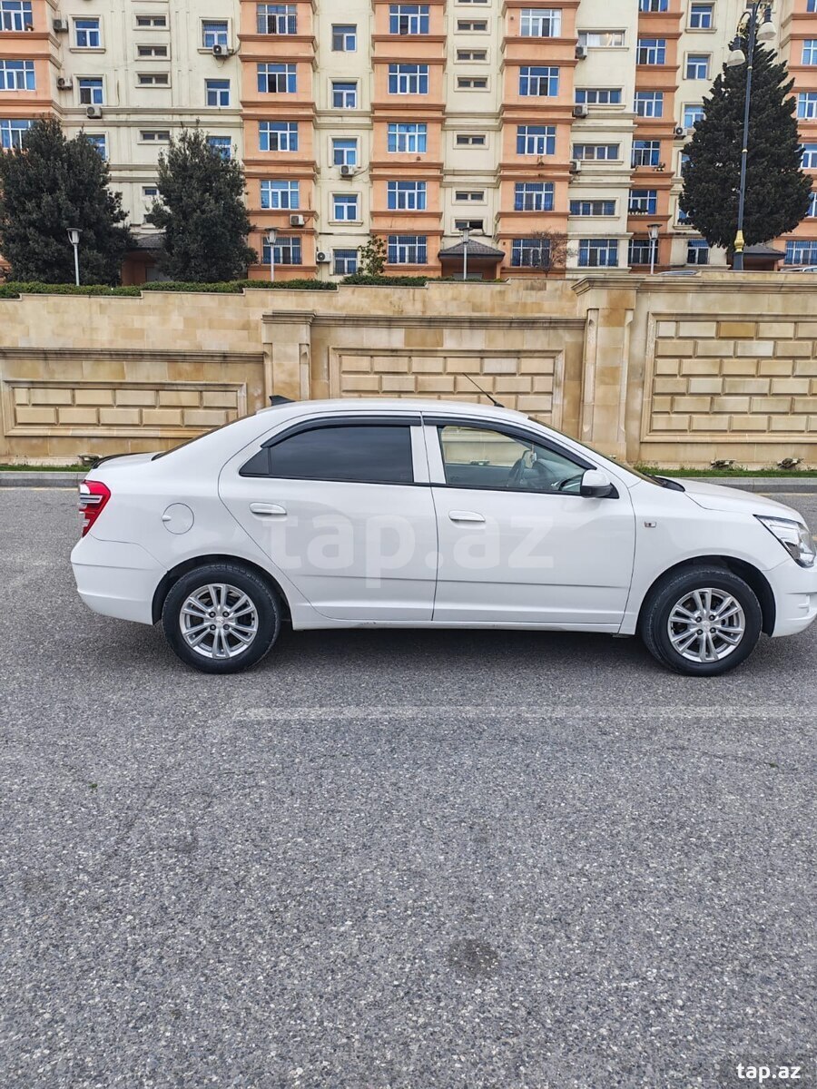 Chevrolet Cobalt, 2024 il (2)