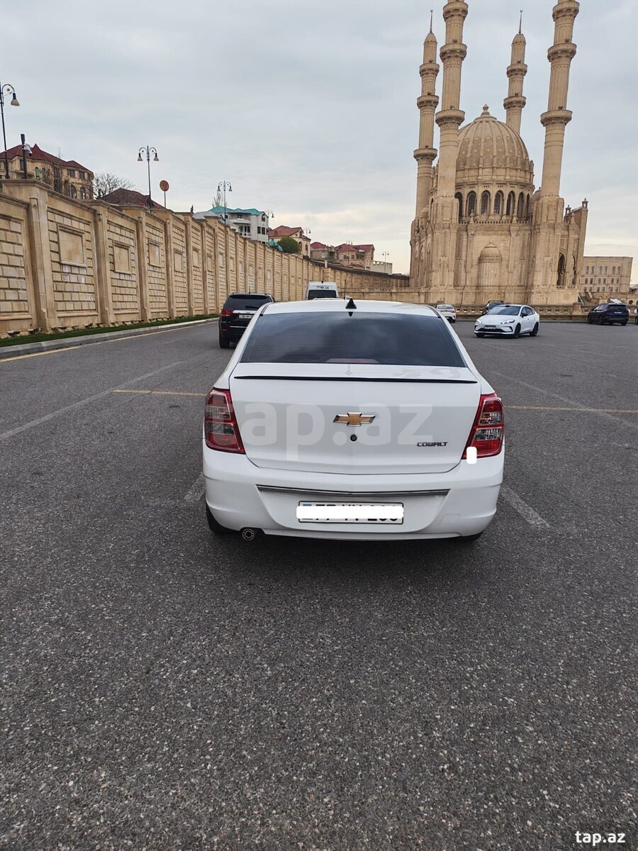 Chevrolet Cobalt, 2024 il (3)