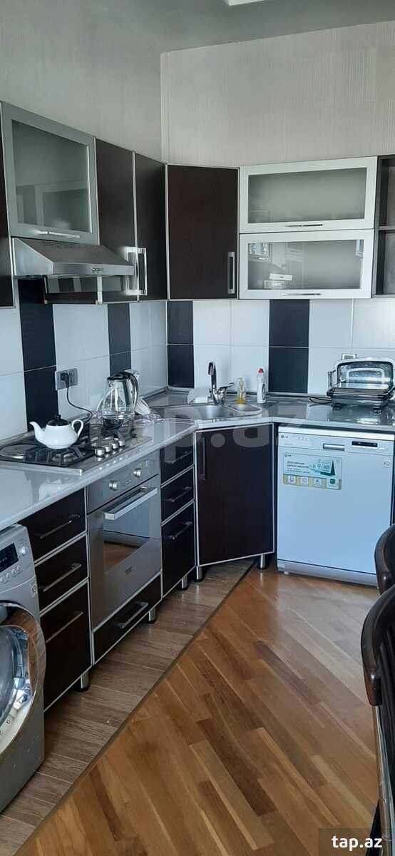 2-otaqlı yeni tikili kirayə verilir, Elmlər Akademiyası m., 100 m² (11)