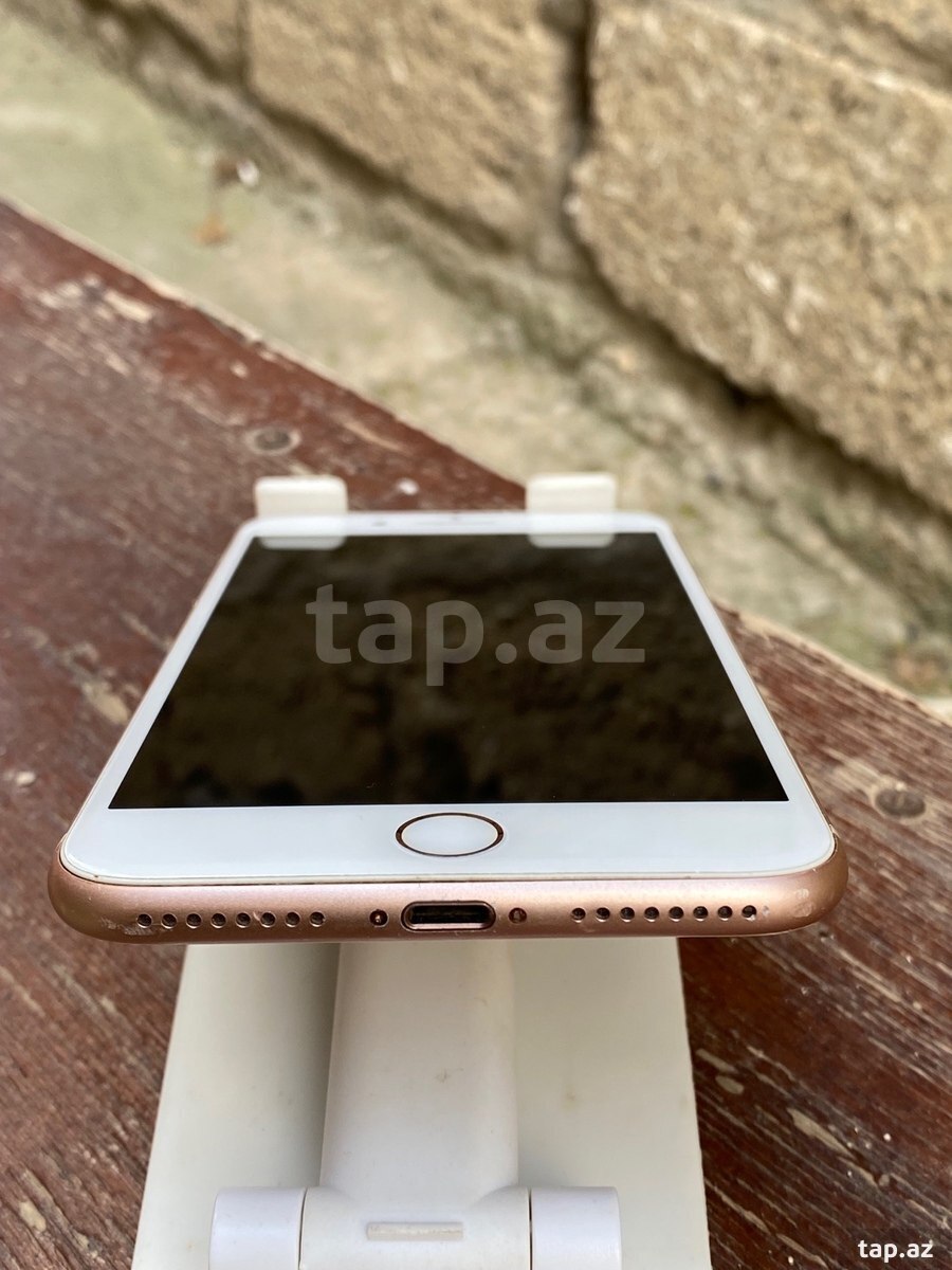 Apple iPhone 8 Plus Gold 64GB (3)