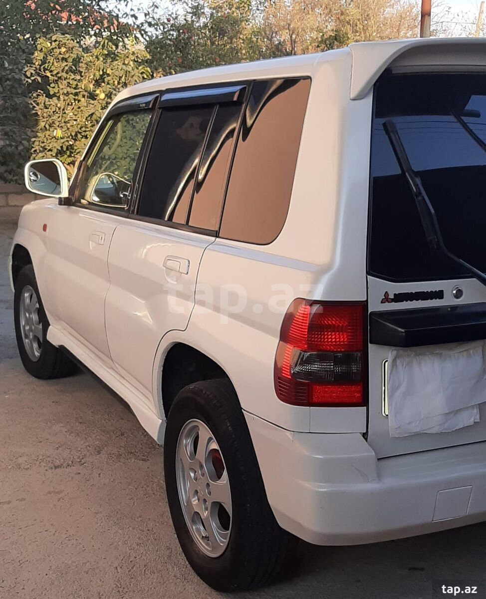 Mitsubishi Pajero io, 1999 il (10)