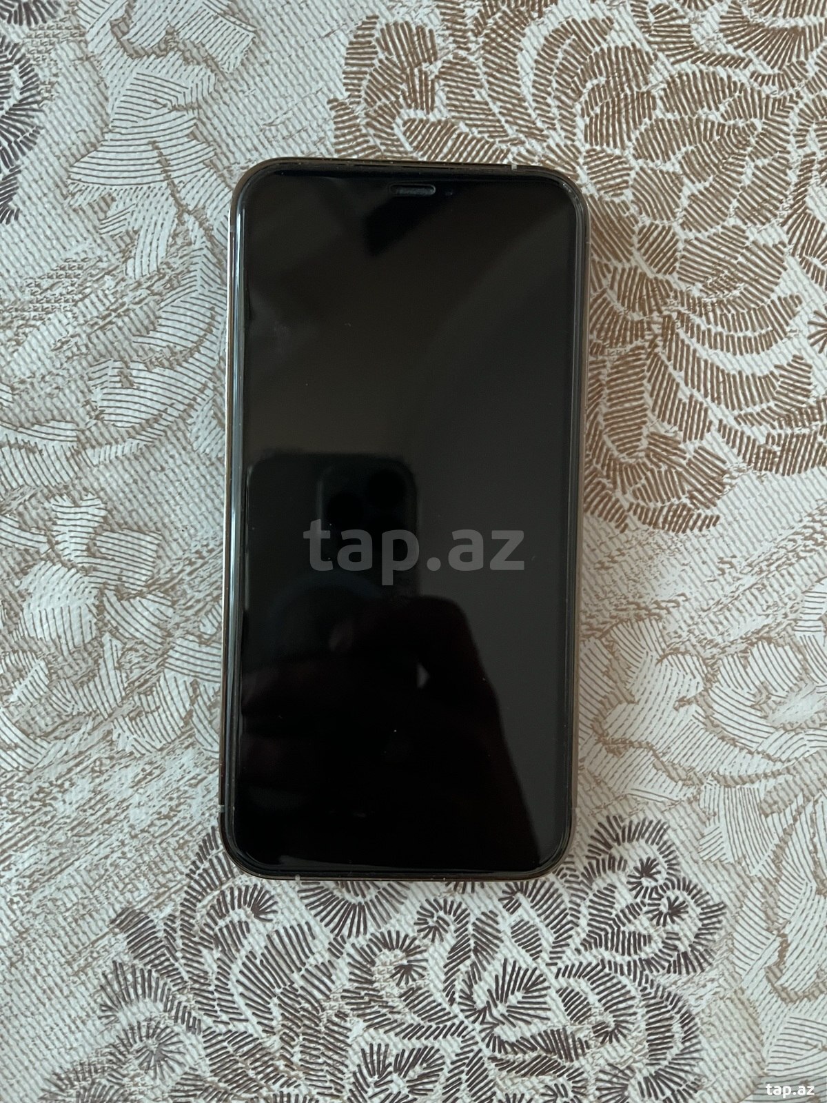 Apple iPhone XR Black 128GB/3GB (2)