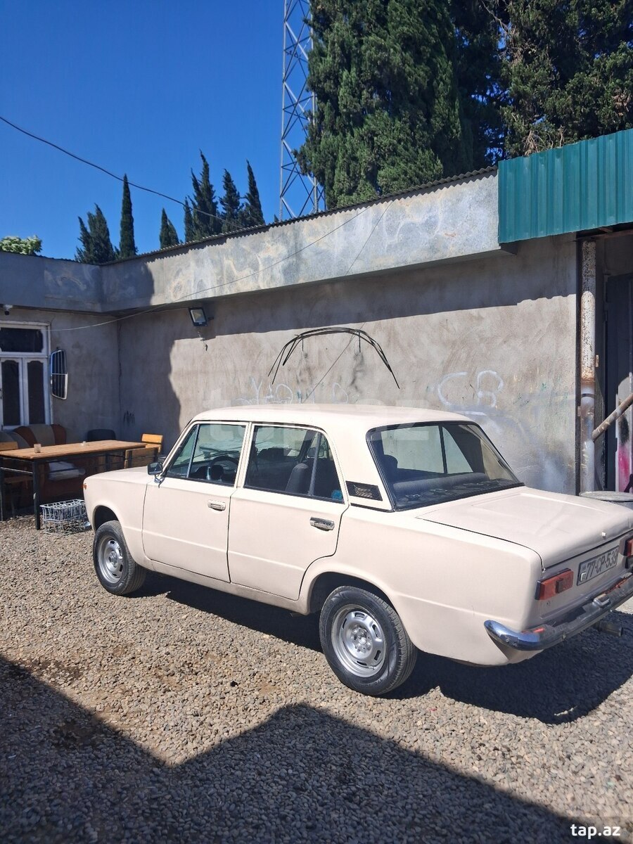 LADA (VAZ) 21011, 1977 il (9)