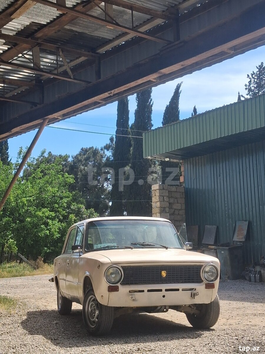 LADA (VAZ) 21011, 1977 il (11)