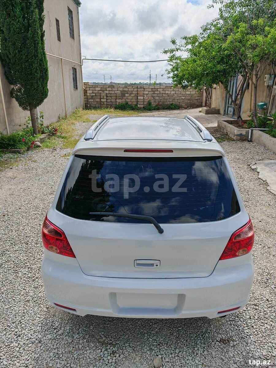 Mitsubishi Airtrek, 2003 il (5)