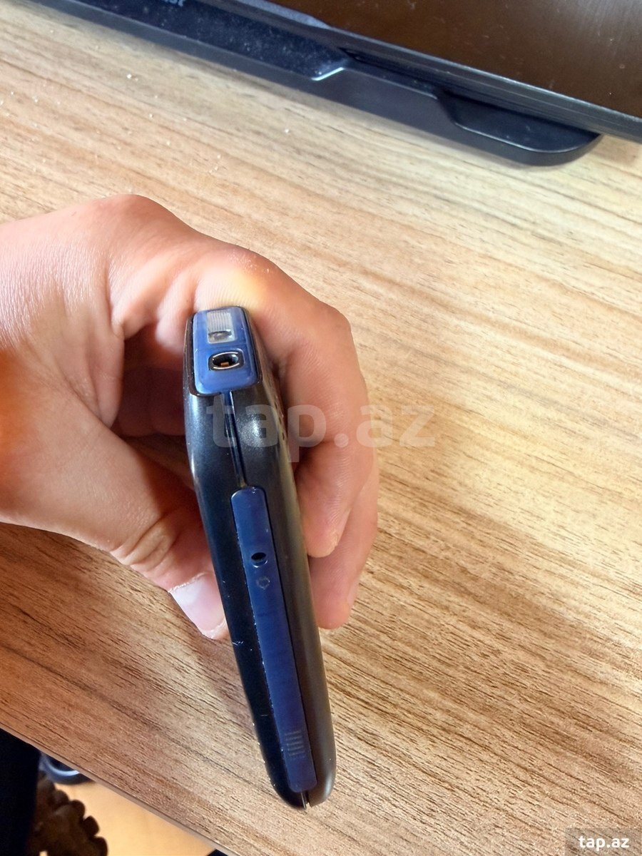 Nokia 1616 Black (8)
