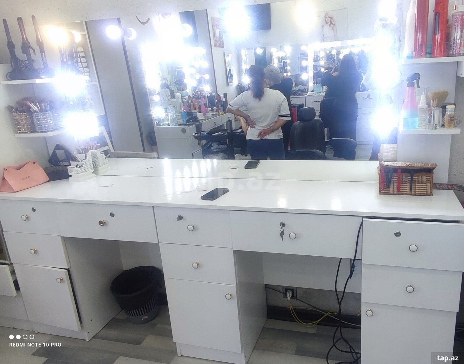Salon mebeli 