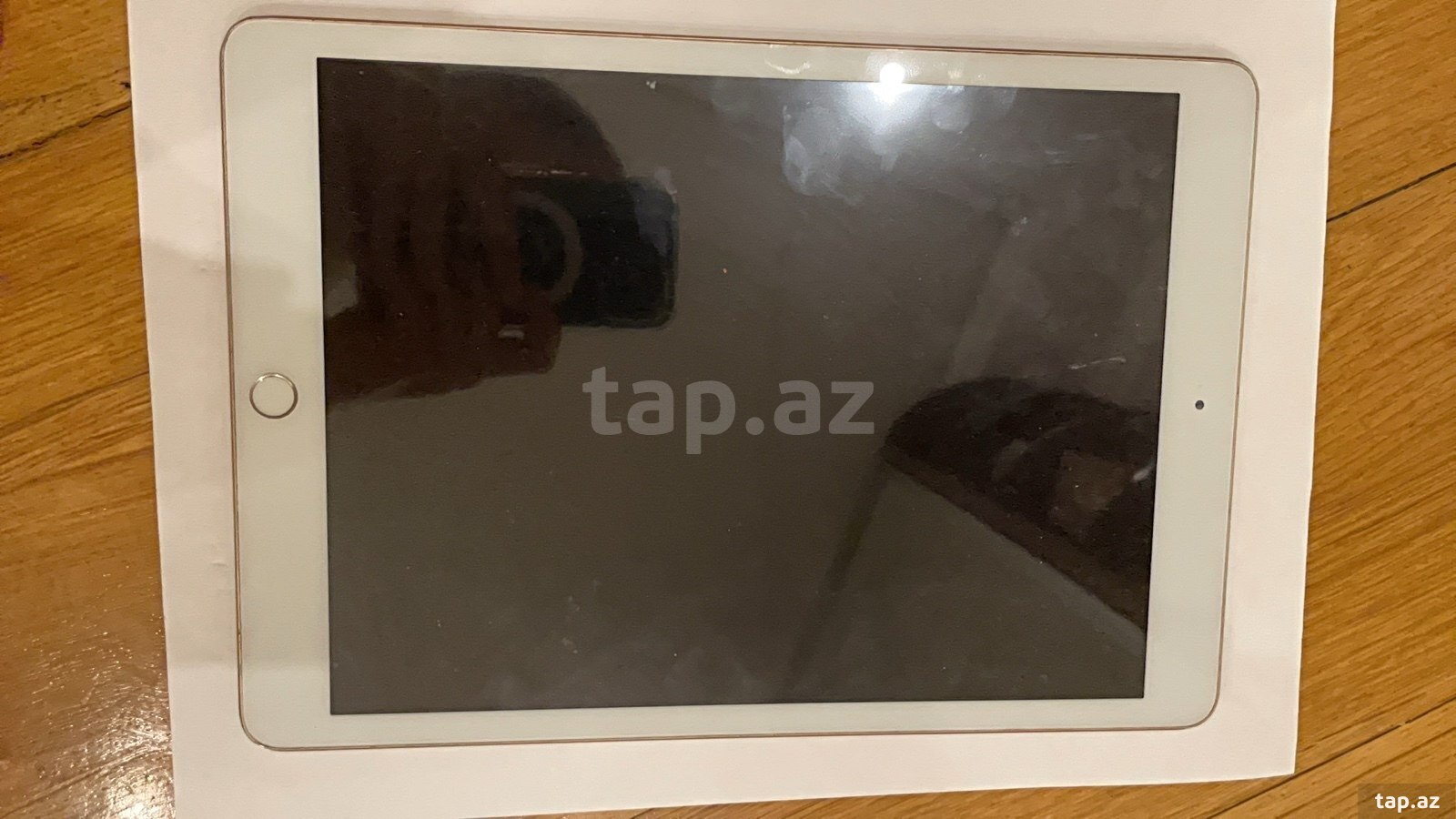 Apple iPad (2)