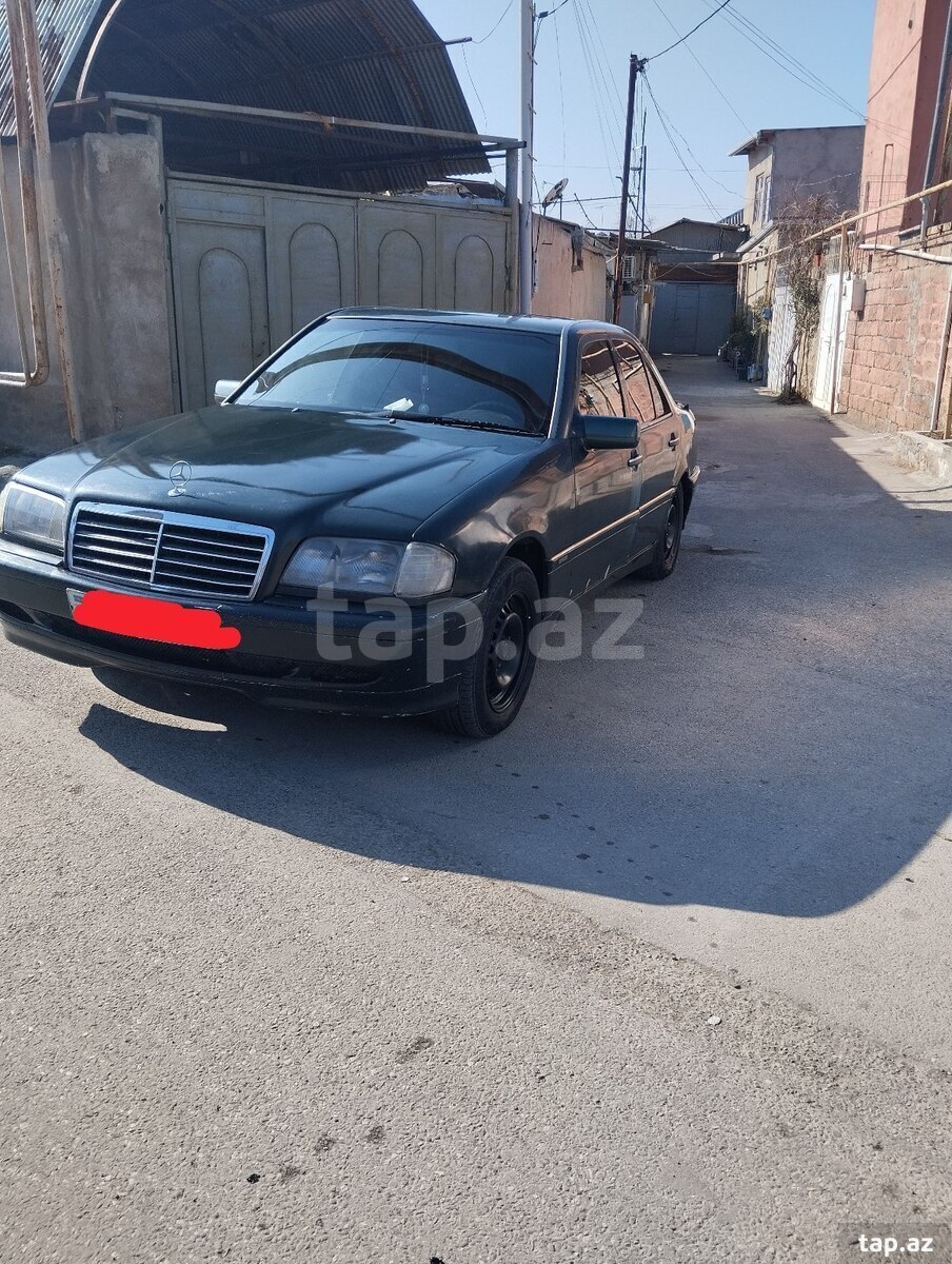 Mercedes C 220, 1993 il (2)