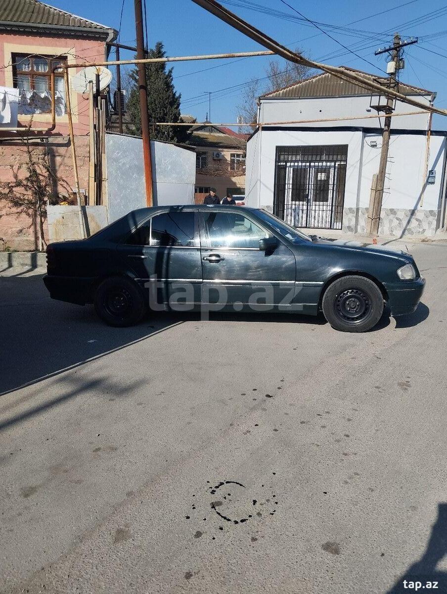 Mercedes C 220, 1993 il (3)