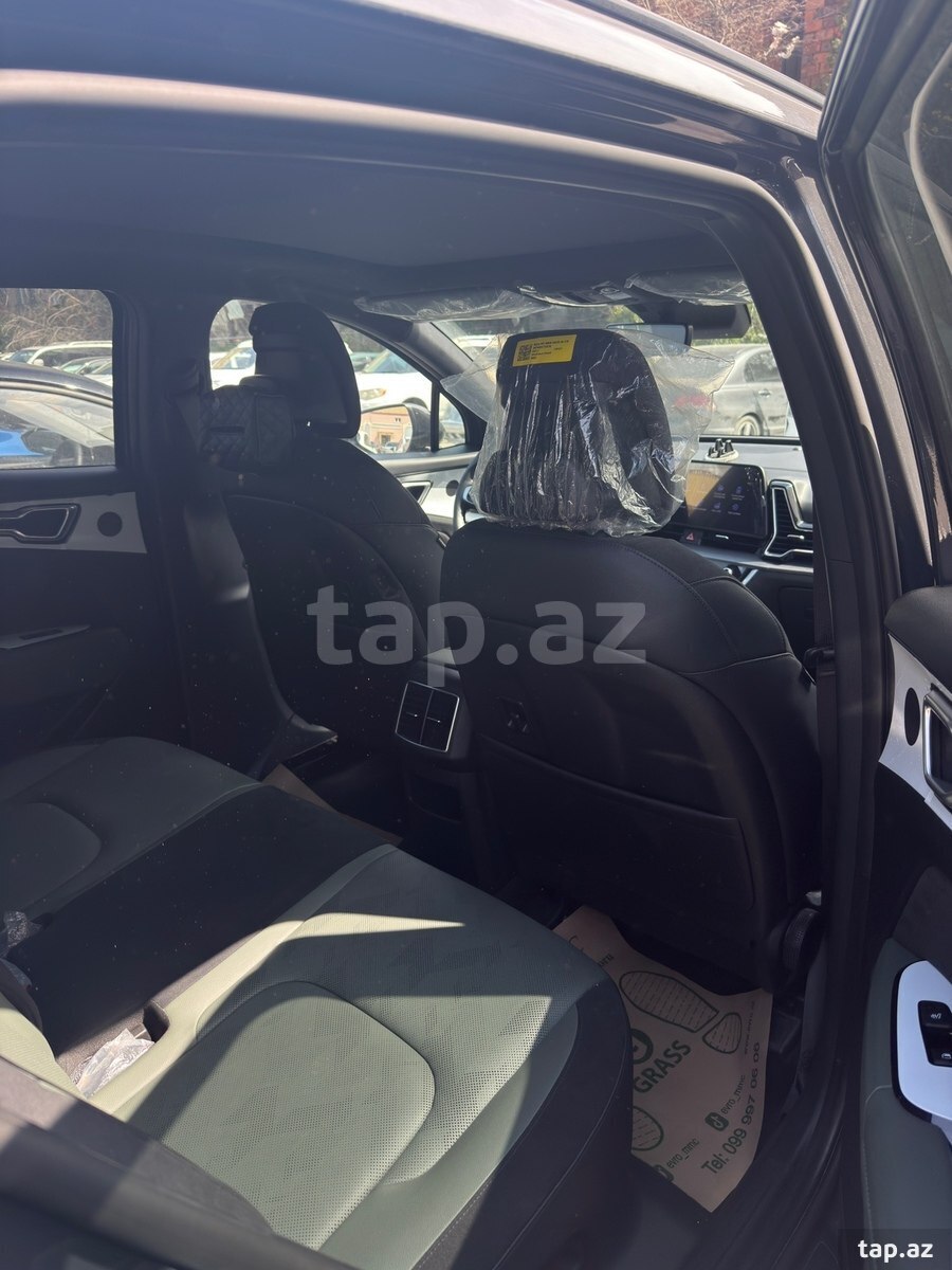 KIA Sportage, 2024 il (8)