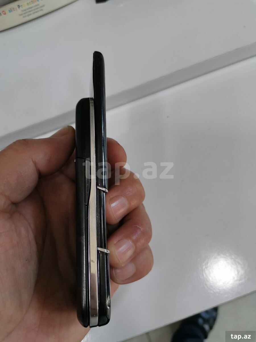 Nokia 8800 Sirocco Black (3)