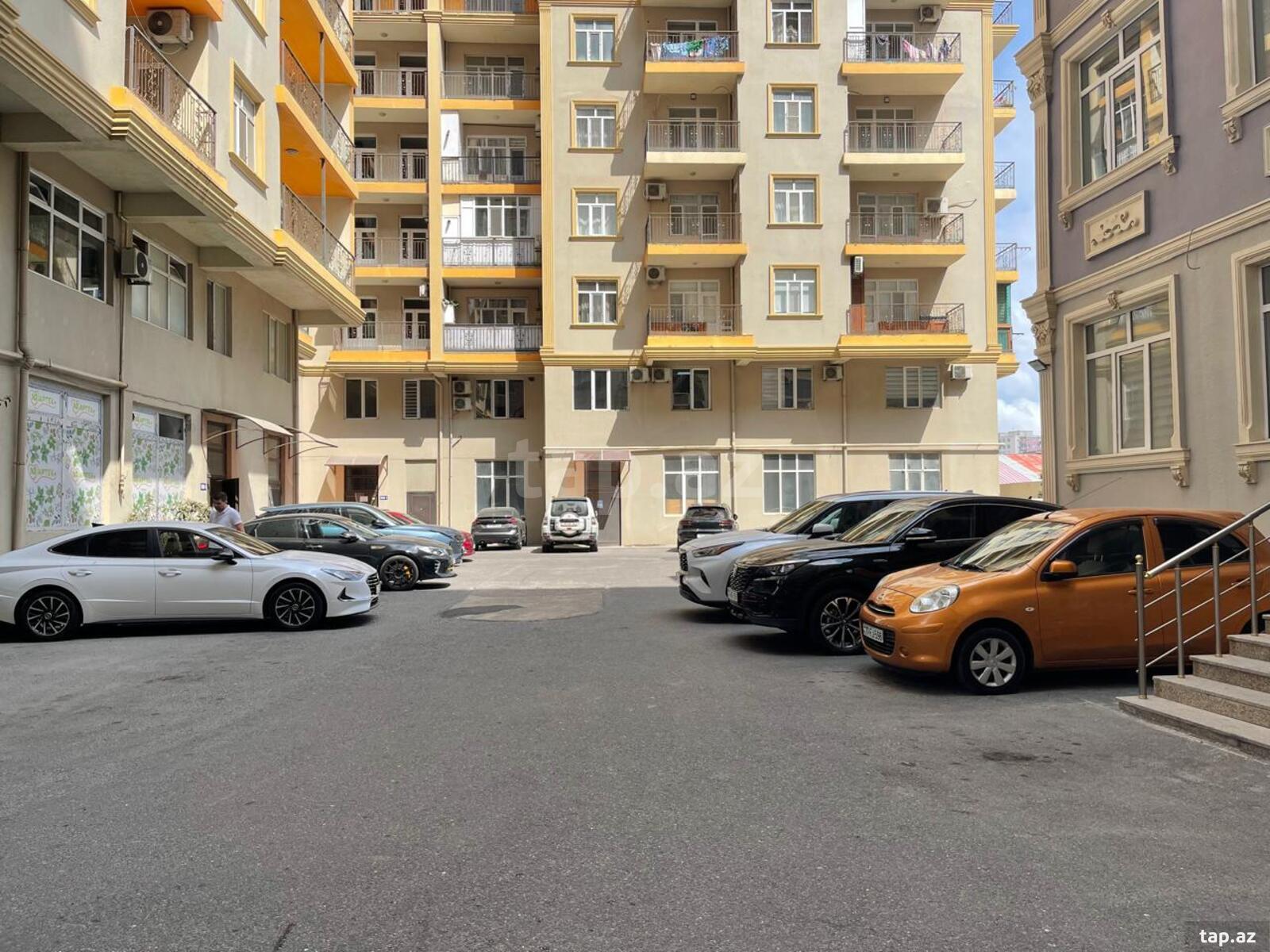 2-otaqlı yeni tikili, Rövşən Hüseynov küç., 100 m²