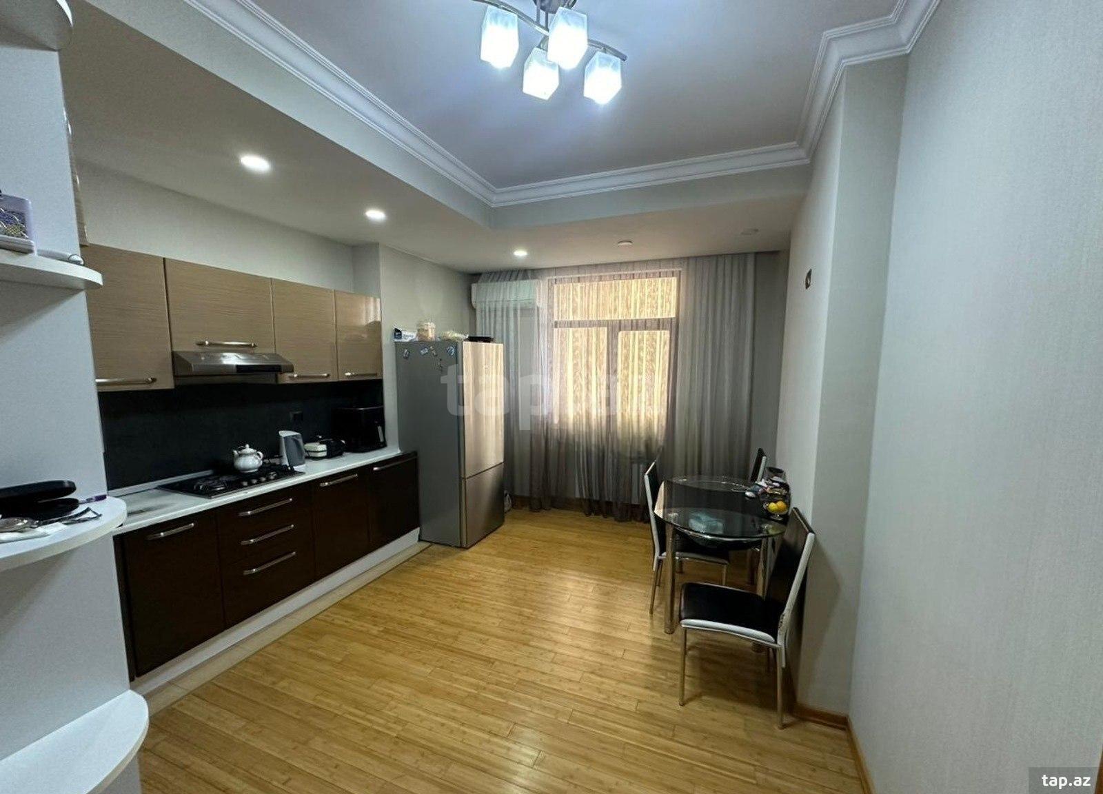 4-otaqlı yeni tikili, Bayıl qəs., 135 m² (4)