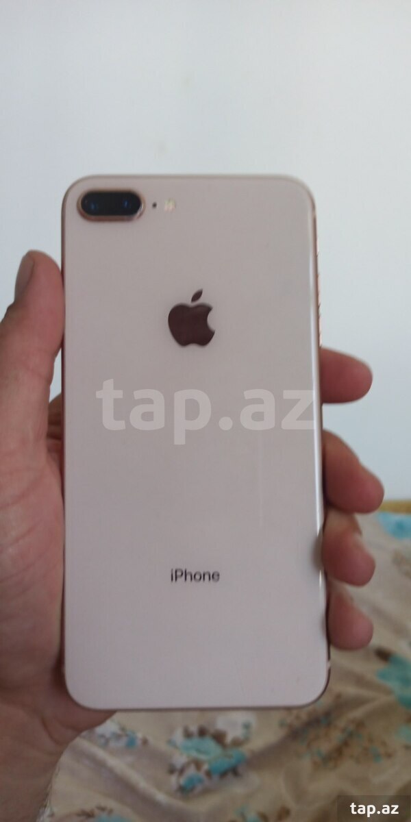 Apple iPhone 8 Plus Red 64GB (6)