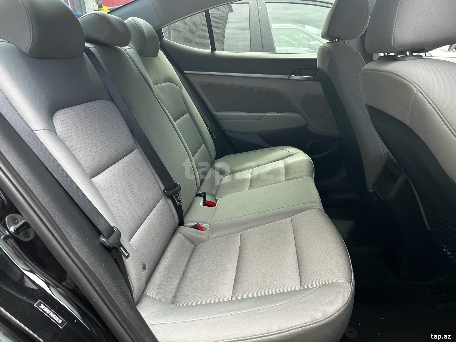 Hyundai Elantra, 2017 il (5)