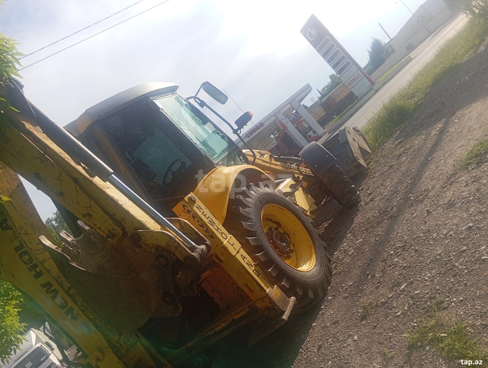 New Holland, 2012 il (3)