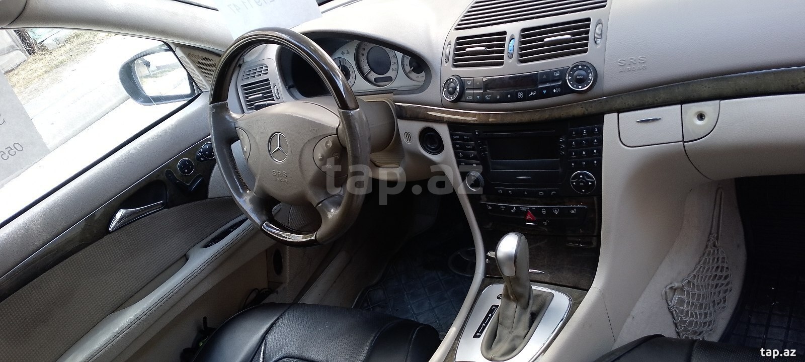 Mercedes E 200, 2002 il (6)