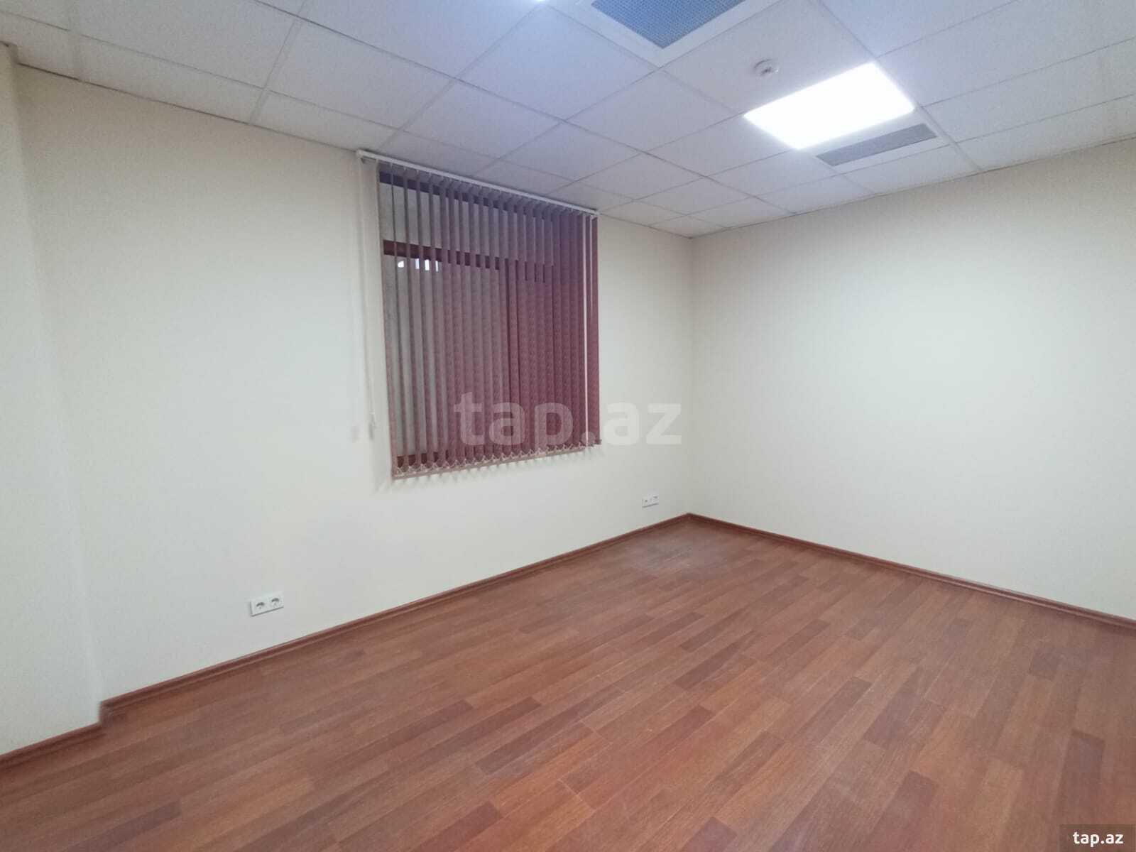 Ofis icarəyə verilir, Əhməd Rəcəbli küç. (14)