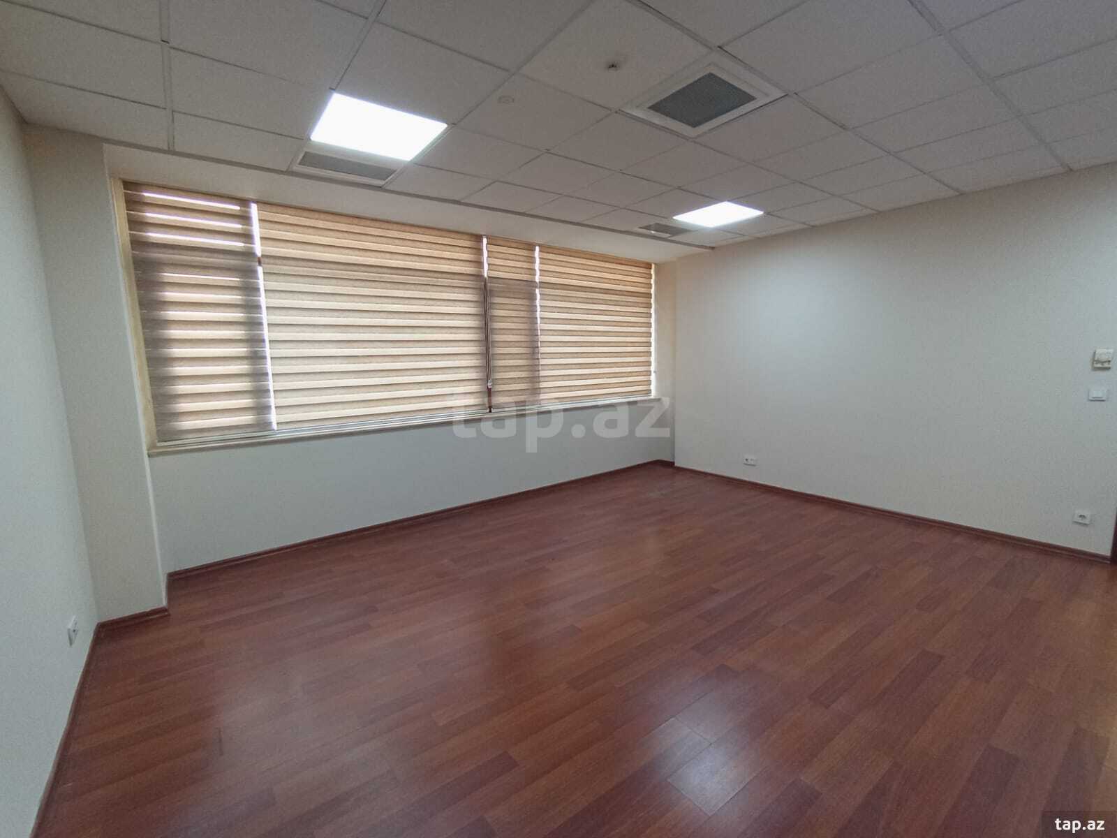Ofis icarəyə verilir, Əhməd Rəcəbli küç. (10)