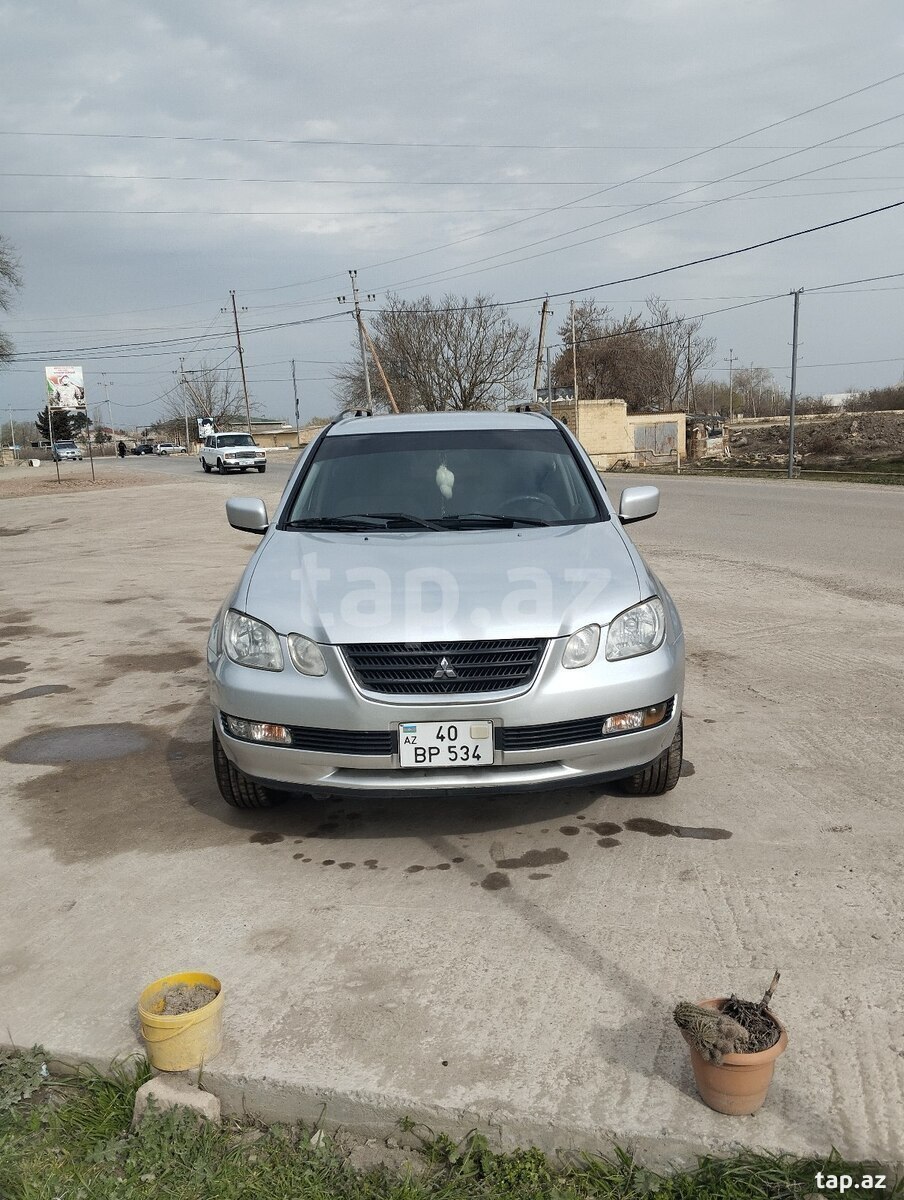 Mitsubishi Airtrek, 2002 il