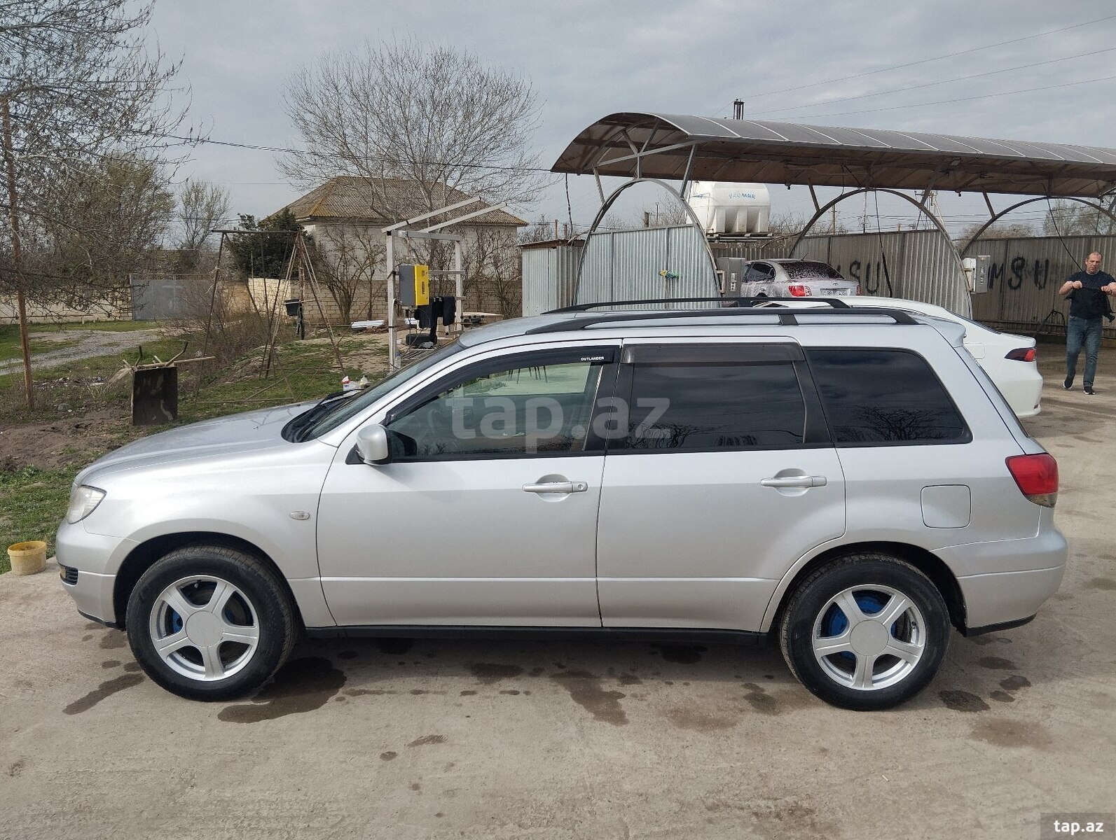 Mitsubishi Airtrek, 2002 il (3)