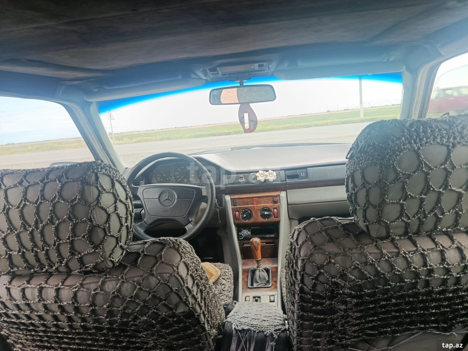 Mercedes 250 D, 1990 il (4)