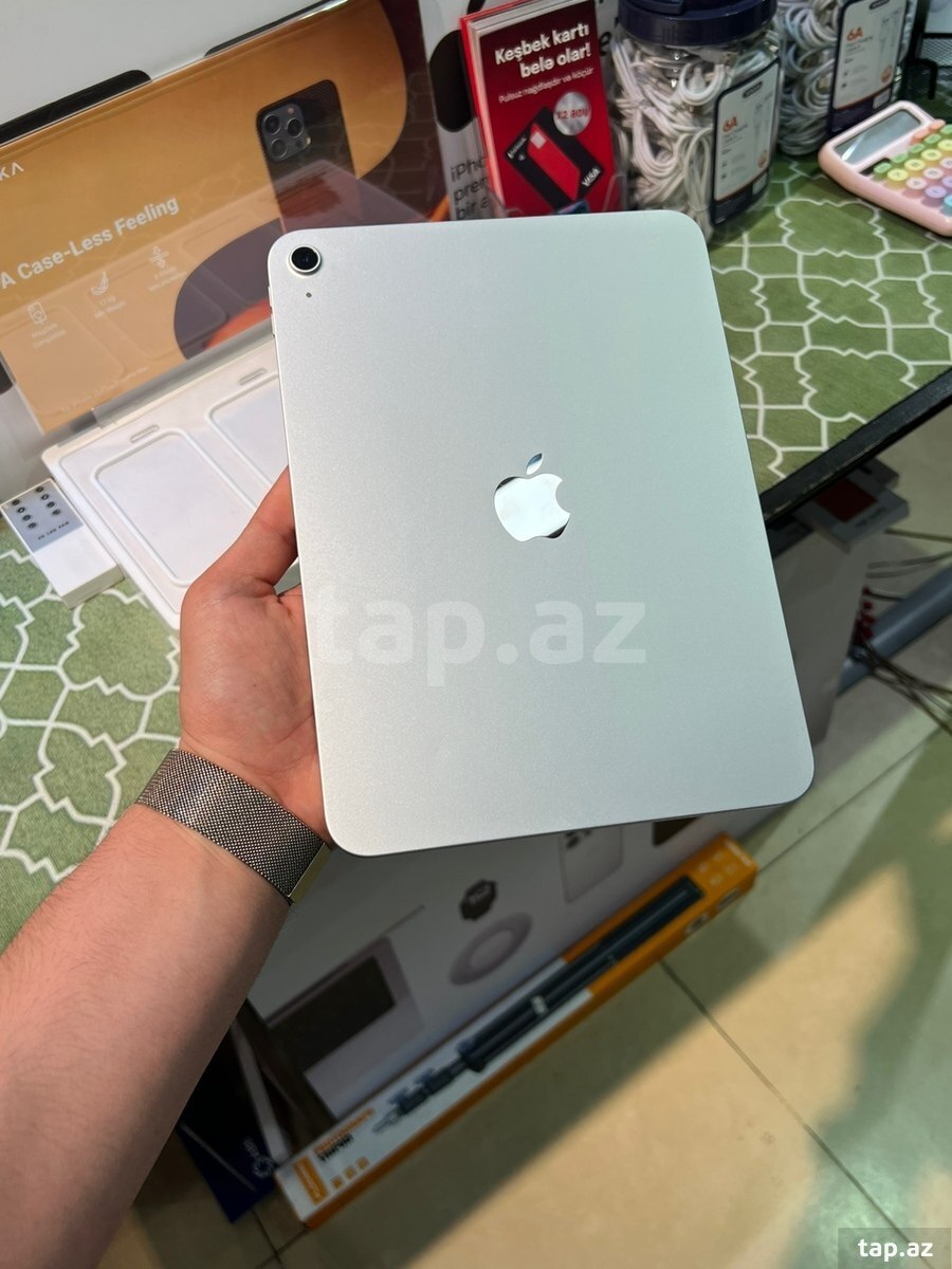 Apple iPad A16 (2025) (2)
