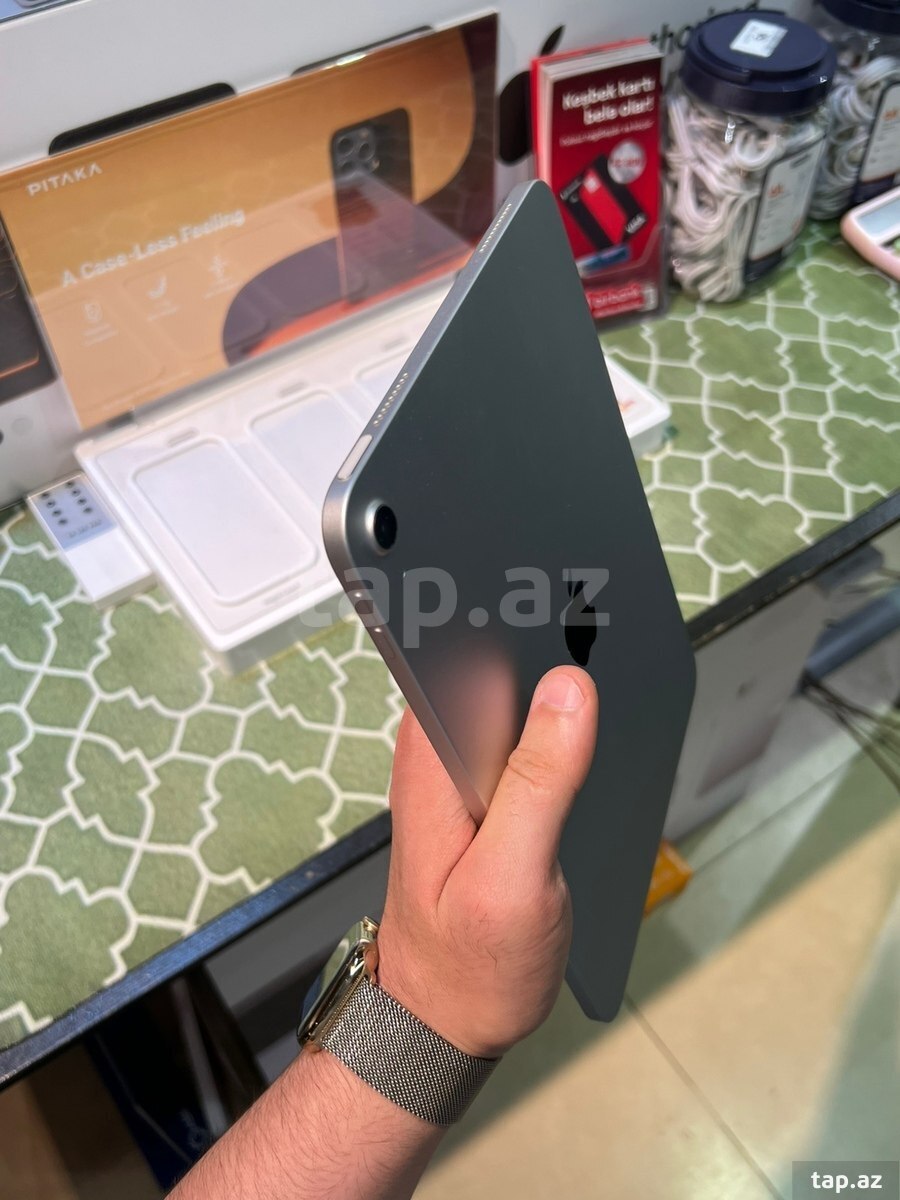 Apple iPad A16 (2025) (6)
