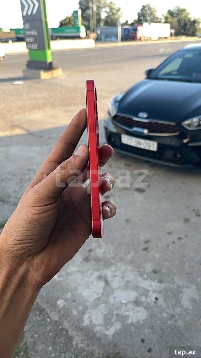 Apple iPhone 12 Red 128GB/4GB (3)