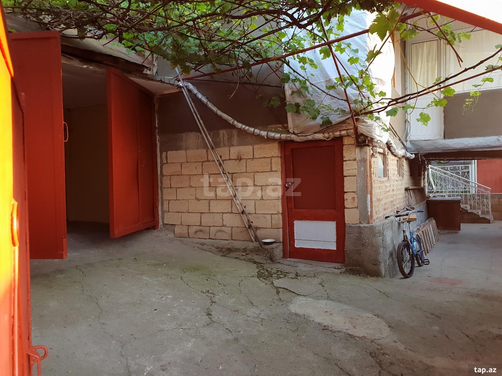 Həyət evi kirayə verilir, Şəki ş. (8)