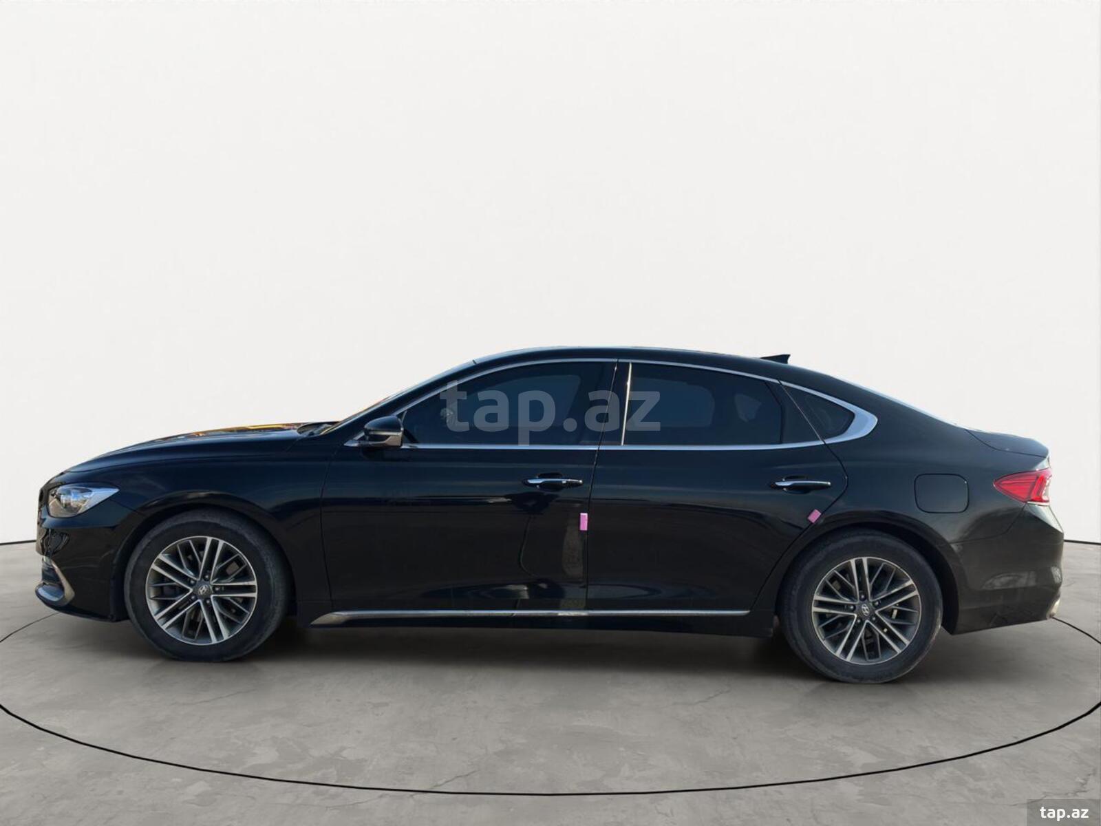 Hyundai Grandeur, 2017 il (4)