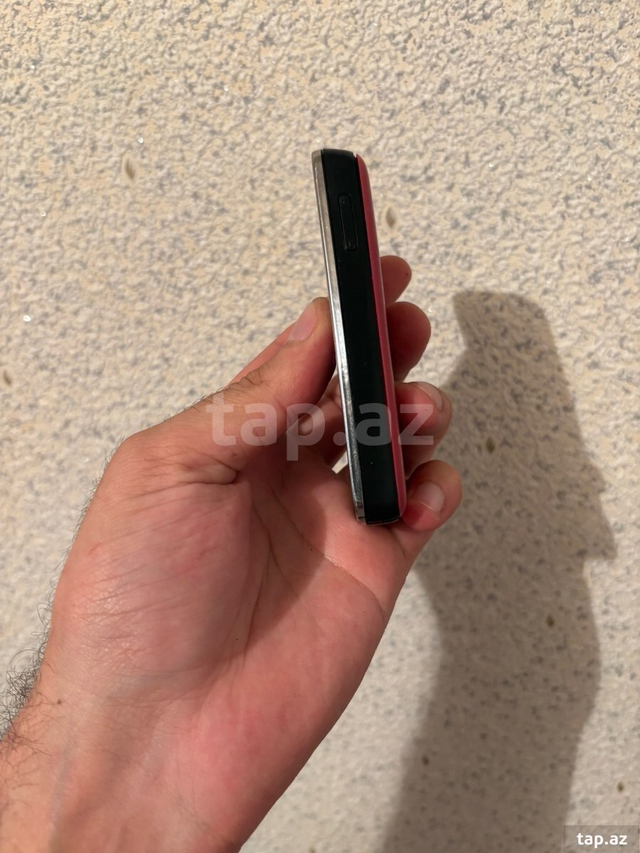 Nokia 235 4G (2024) Black 128MB/64MB (3)