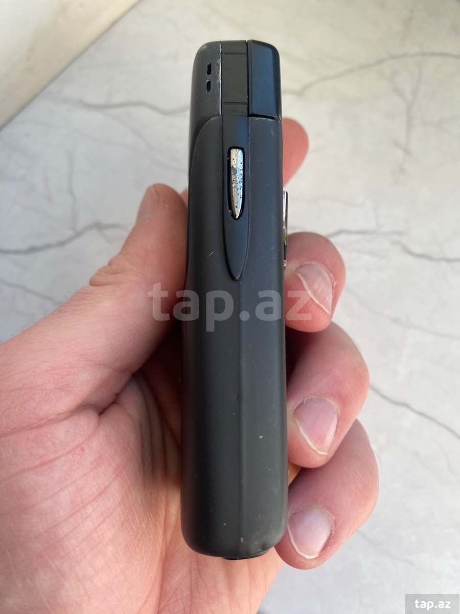 Nokia 8910 Black (8)