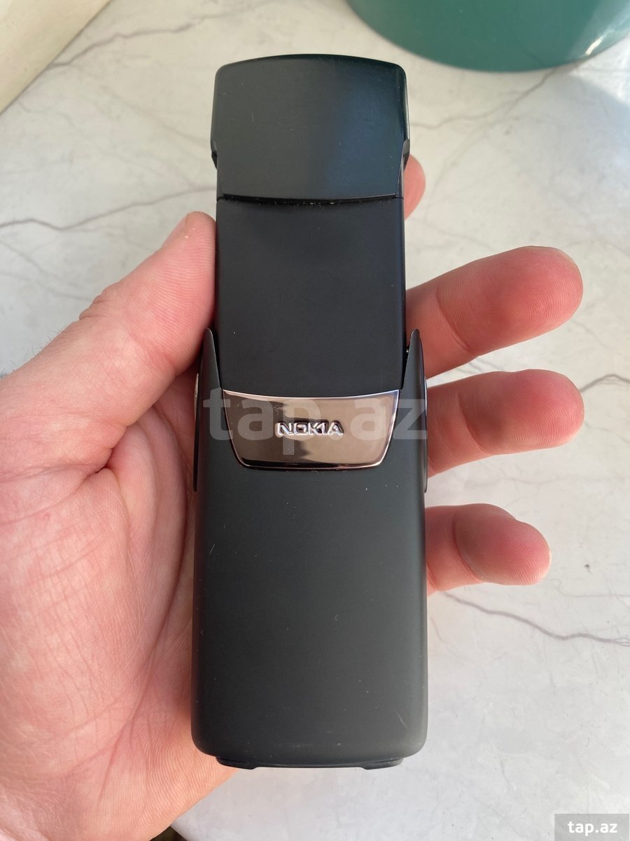 Nokia 8910 Black (7)
