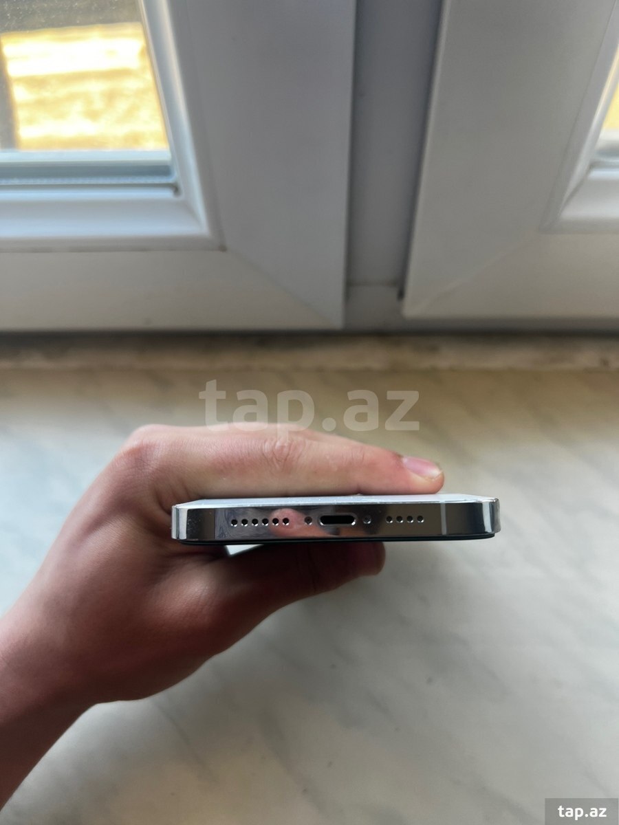 Apple iPhone 14 Pro Max Silver 256GB/6GB (2)