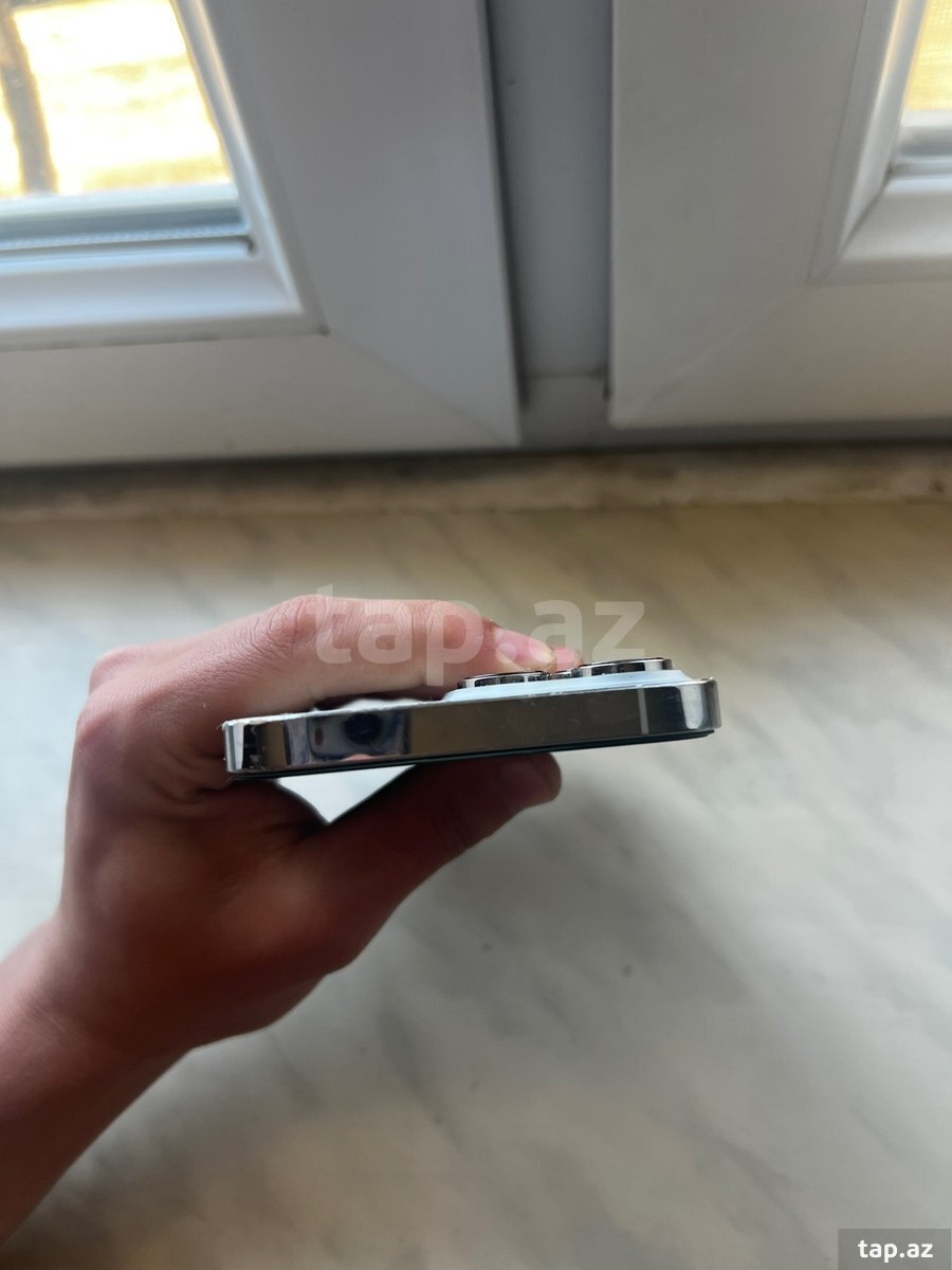 Apple iPhone 14 Pro Max Silver 256GB/6GB (4)