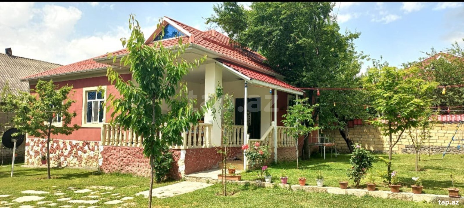Həyət evi kirayə verilir, Qəbələ ş. (2)