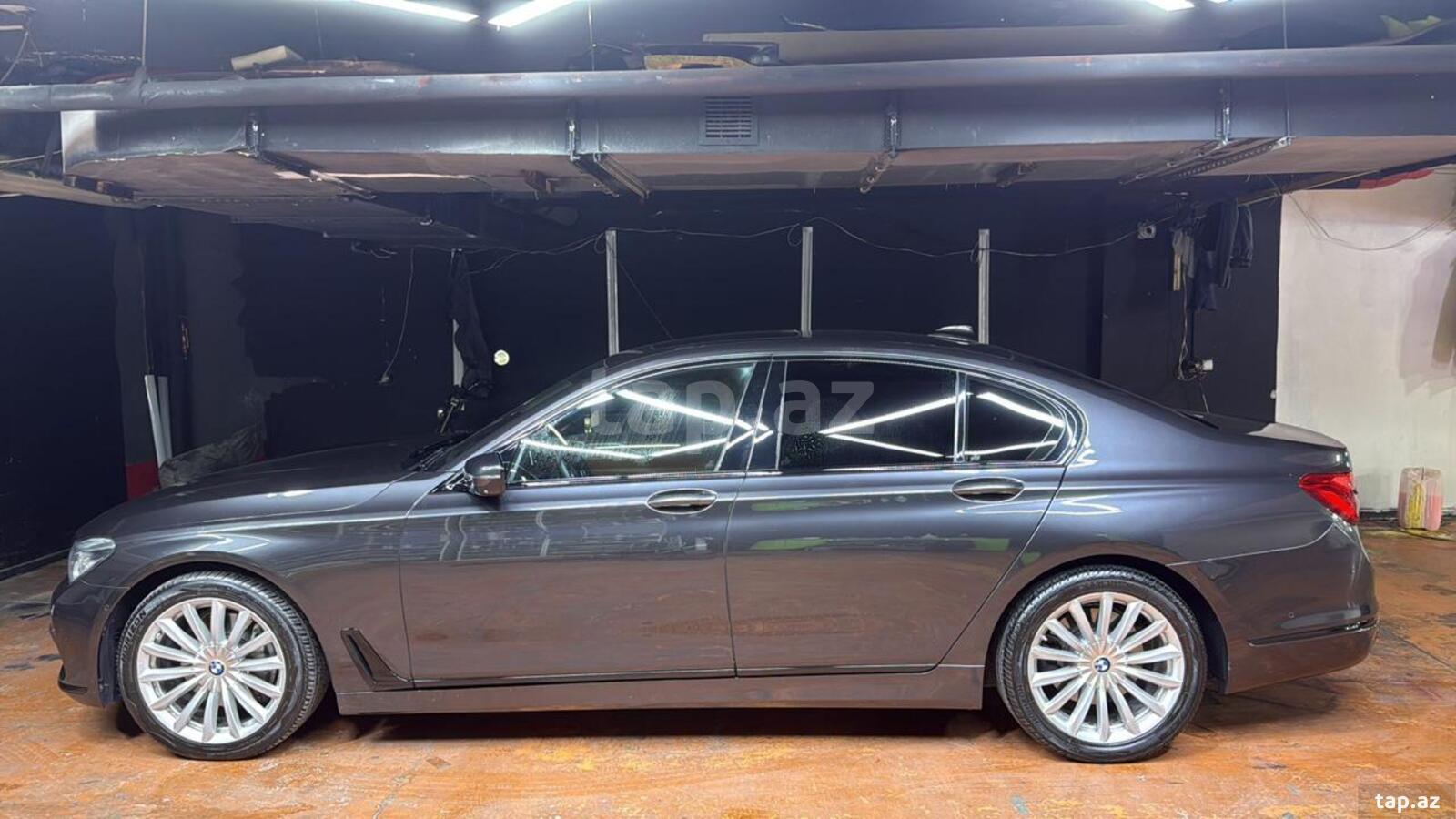 BMW 740, 2018 il (3)