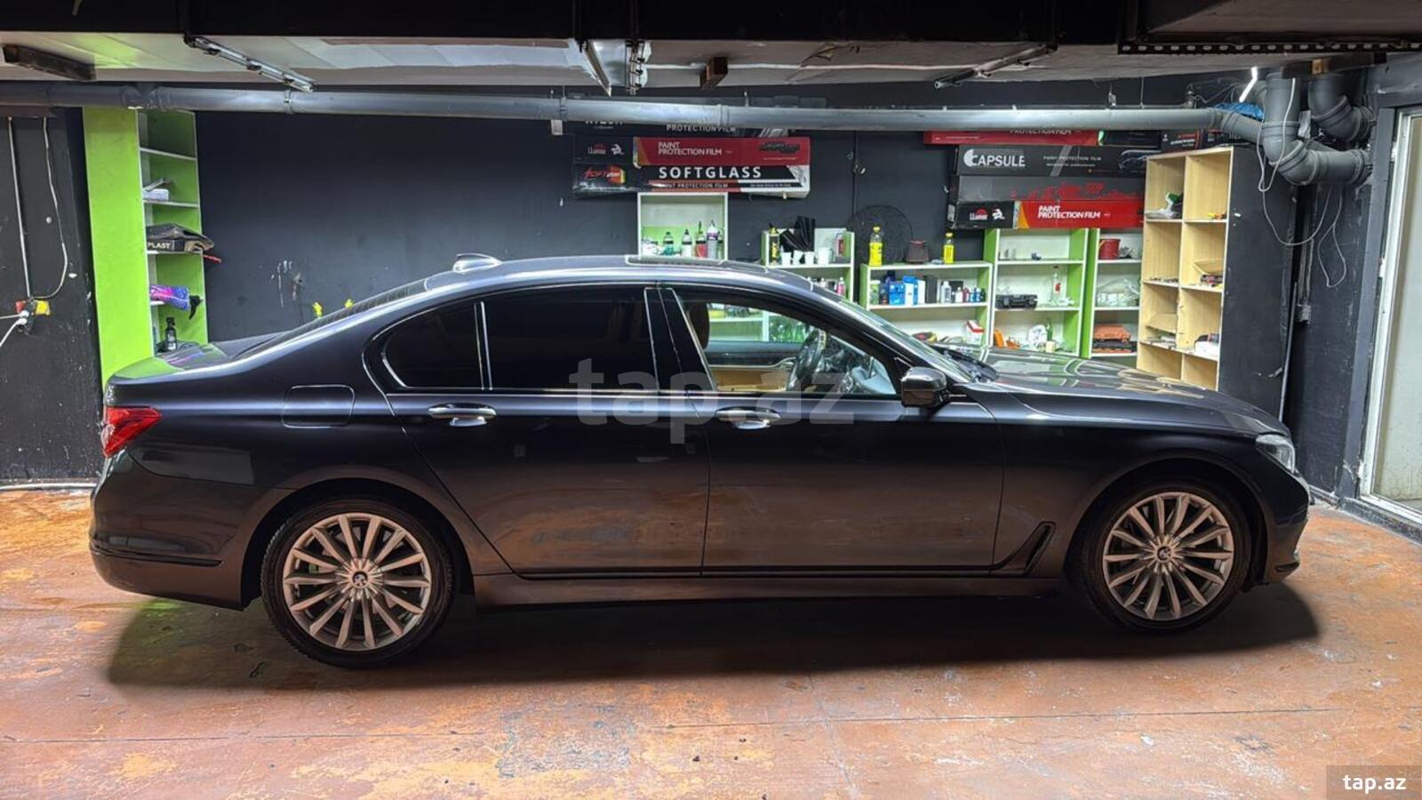 BMW 740, 2018 il (4)