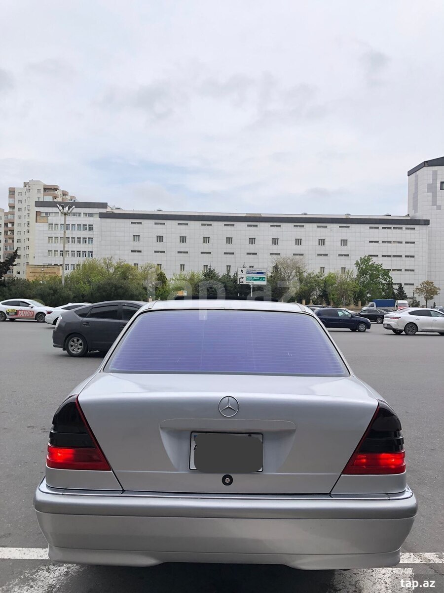 Mercedes C 230, 1998 il (5)