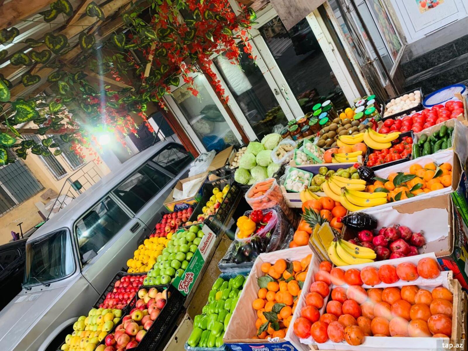 Mağaza icarəyə verilir, C.Xəndan küç. (2)