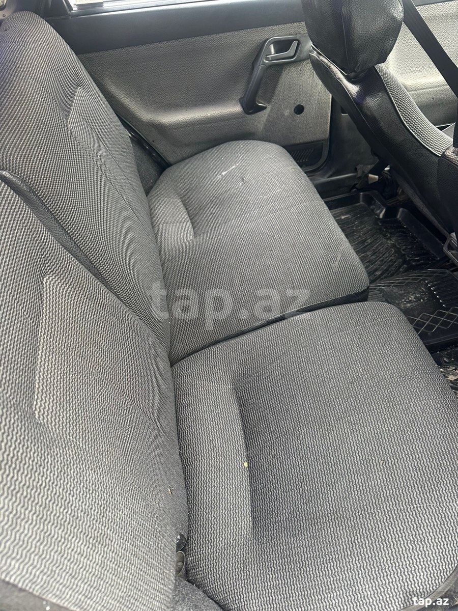 LADA (VAZ) 2112, 2001 il (9)