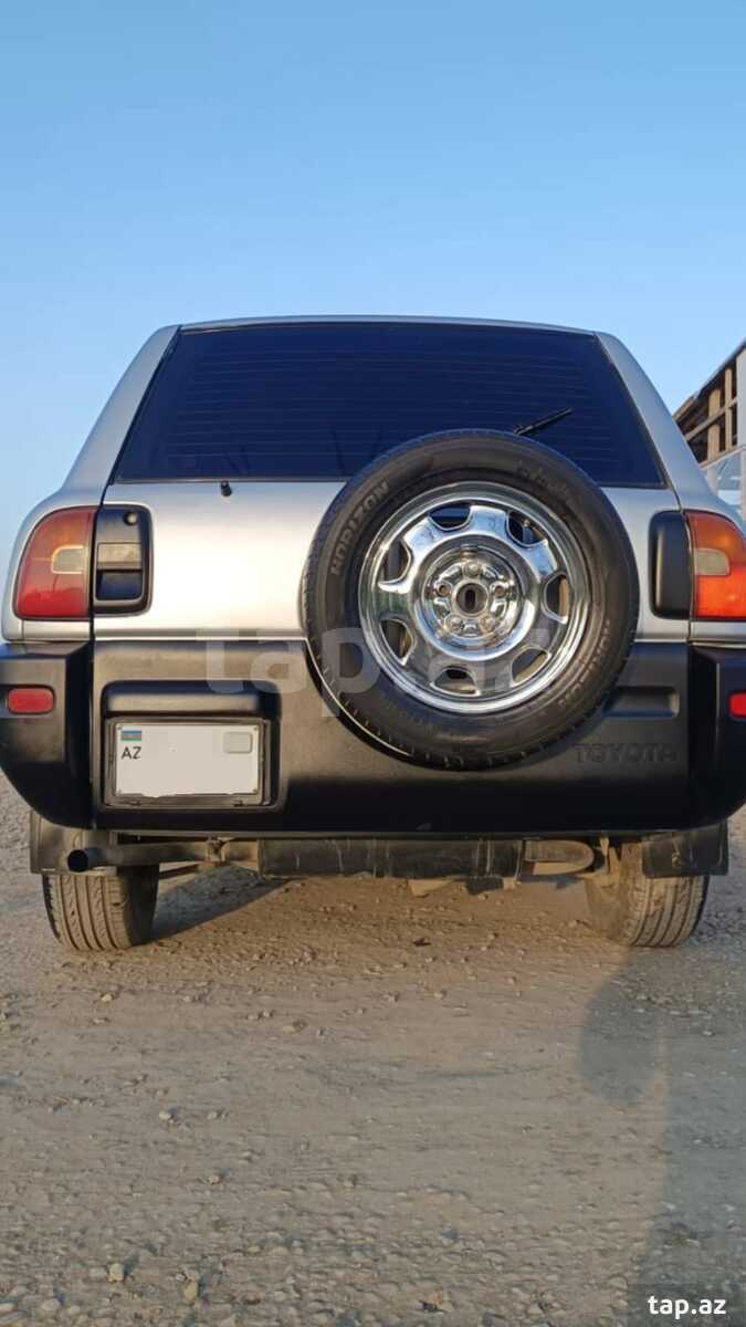 Toyota RAV 4, 1996 il (2)