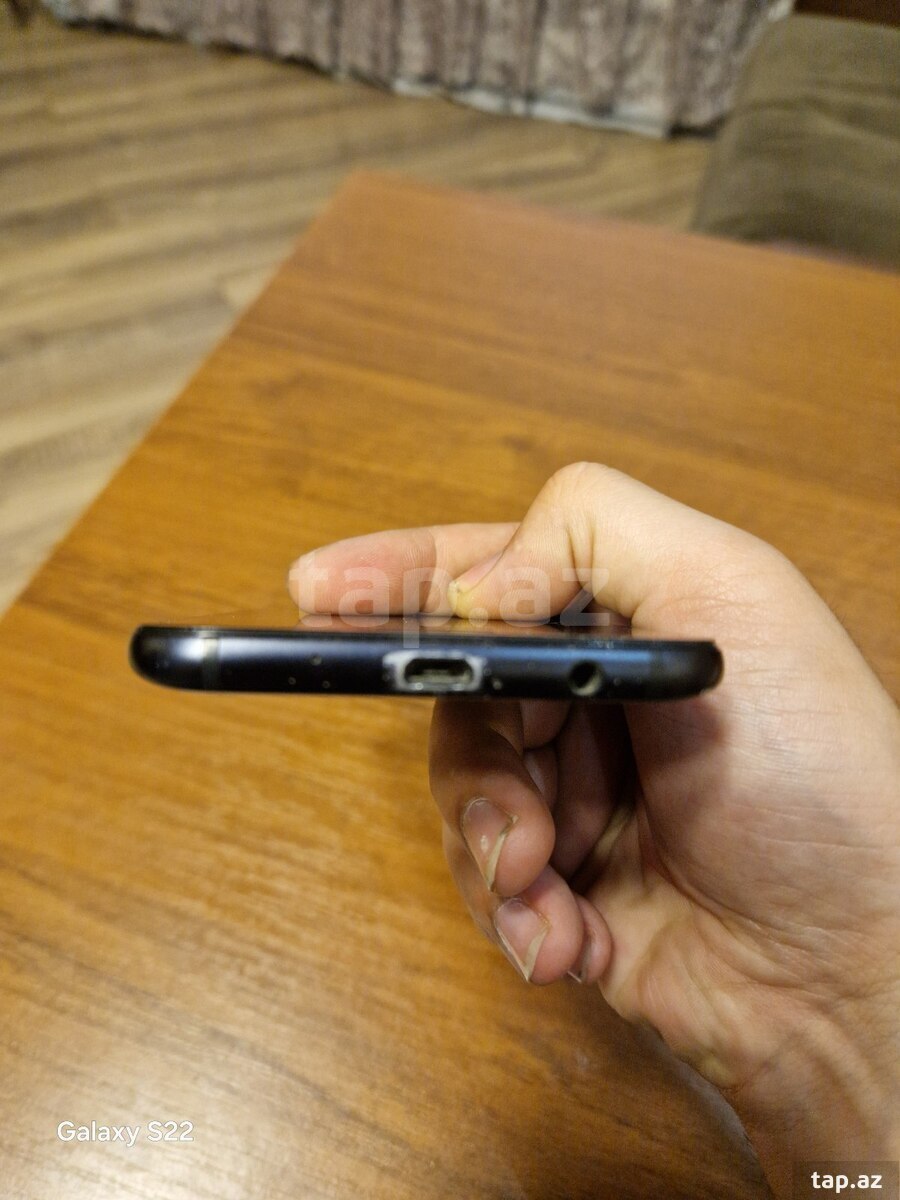Samsung Galaxy J7 Pro Black 32GB/3GB (4)