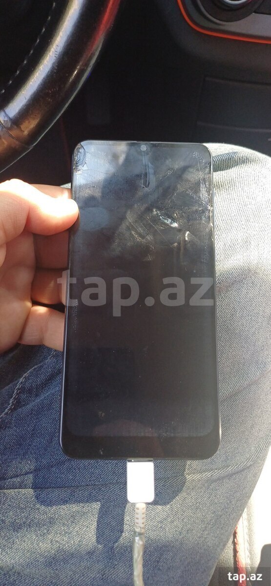 Samsung Galaxy A30 Blue 64GB/4GB (2)